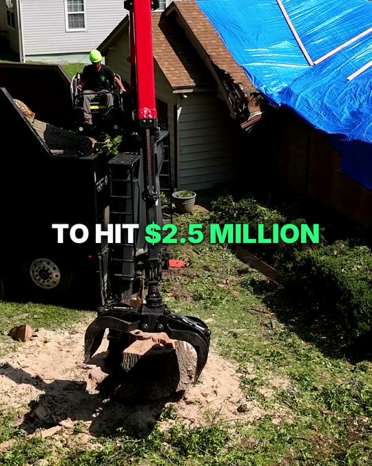 On-Track 2.5M ad, grapple truck at a stump